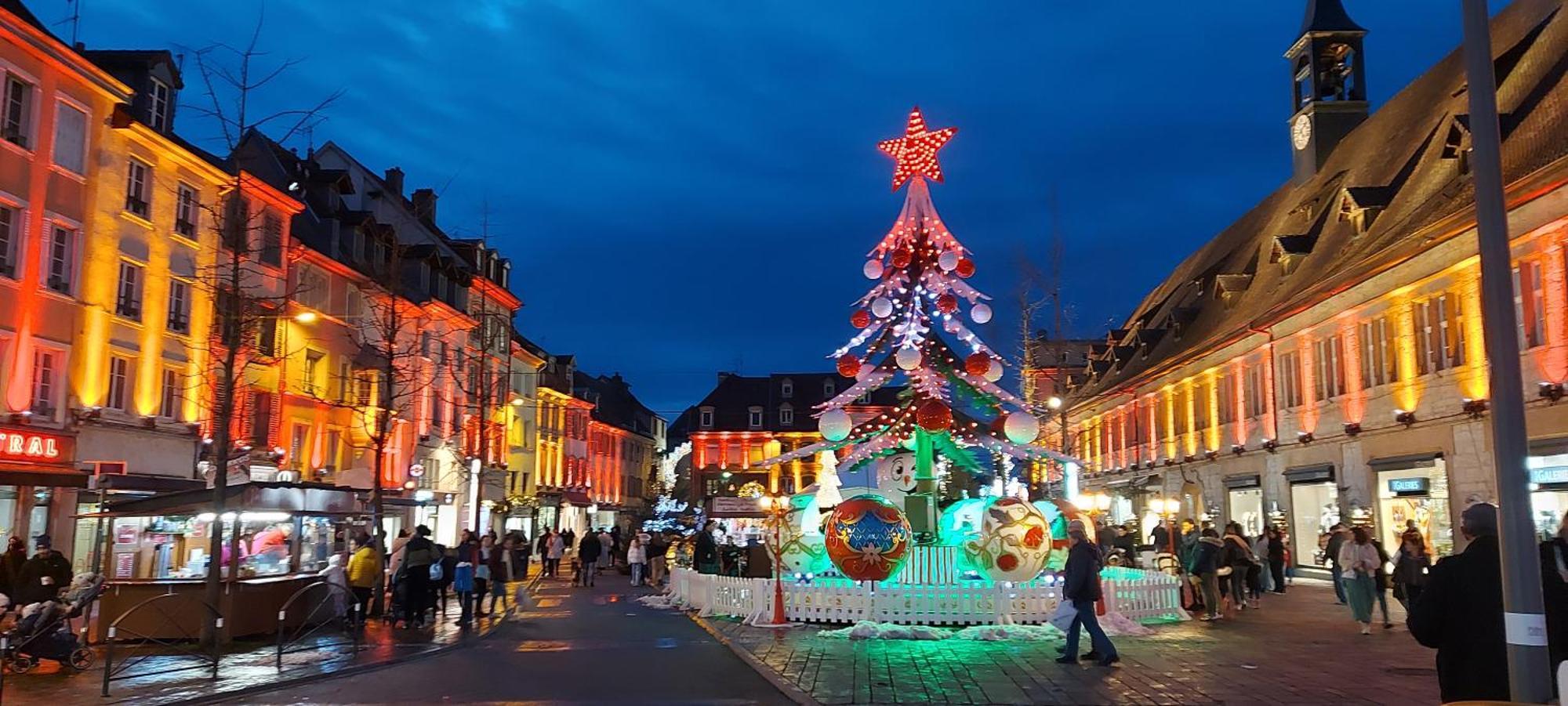 Appart' Duchatelain Lumineux, Vue Sur Chateau Montbeliard Exterior photo